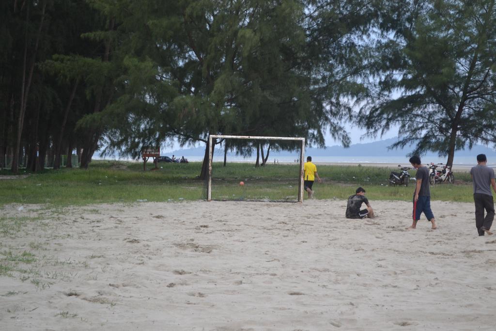 De Rhu Beach Resort Kuantan Eksteriør bilde